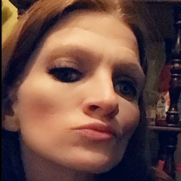 Meet your Posher, Melinda - Picture 2 of 9